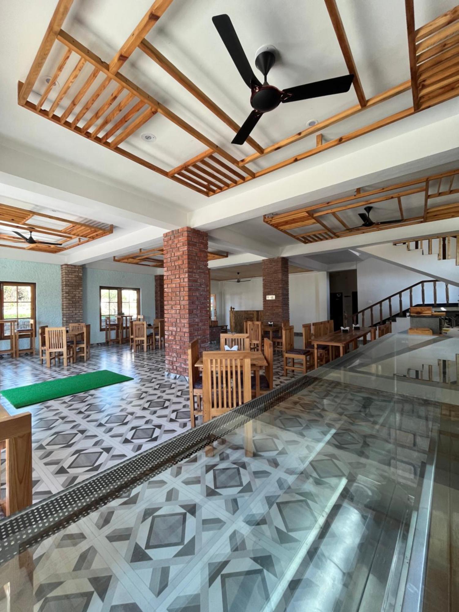 Hotel Paul Villa Bīr Екстериор снимка