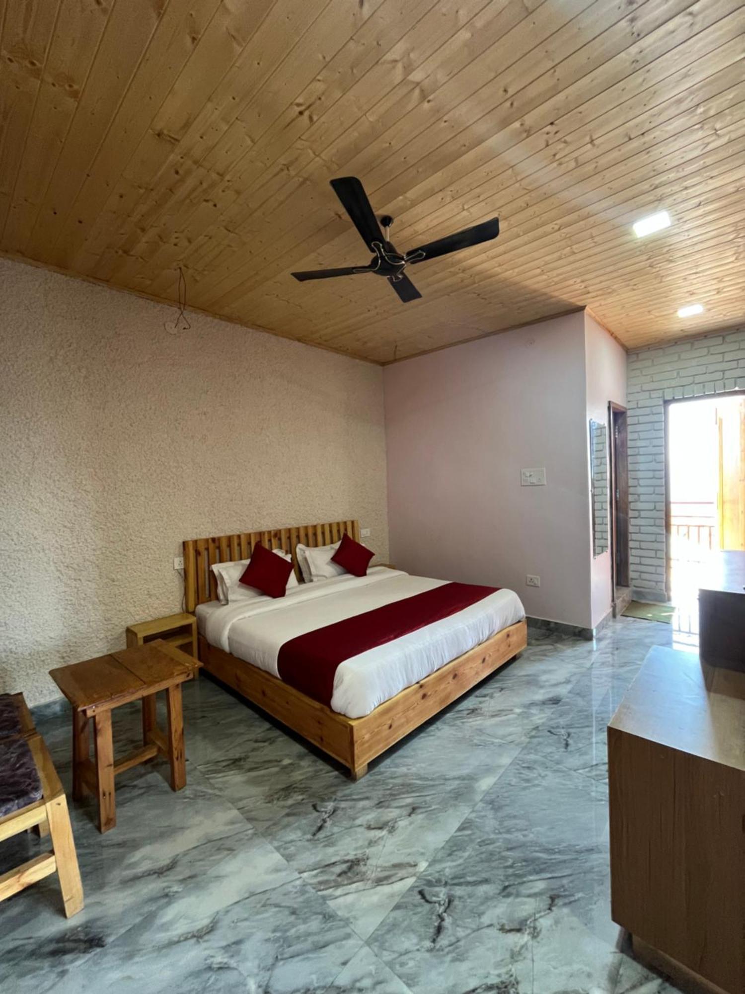 Hotel Paul Villa Bīr Екстериор снимка